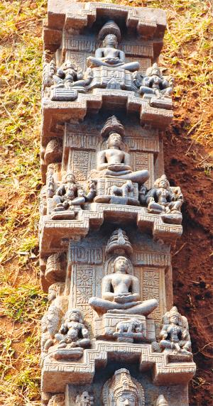 800 year old Jain Isncription Discovered at Aratipura, close to Mandya