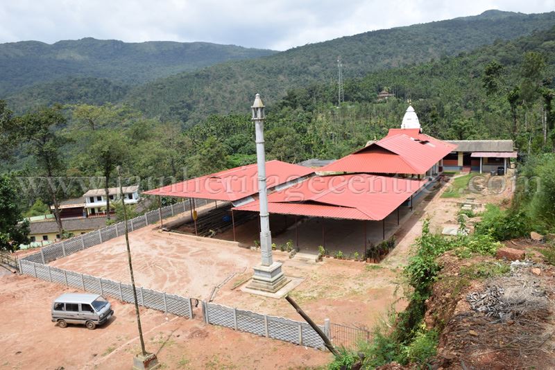 Sri Sahasraphani Parshwanath Swamy Digambar Jain Basadi, Shanthigiri, Horanadu.