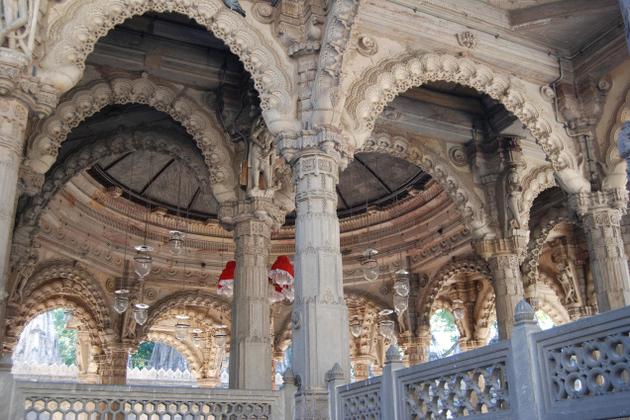 Hutheesing Jain Temple - Ahmedabad